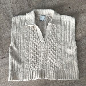 Pink Rose V-Neck Sweater Vest in Cream